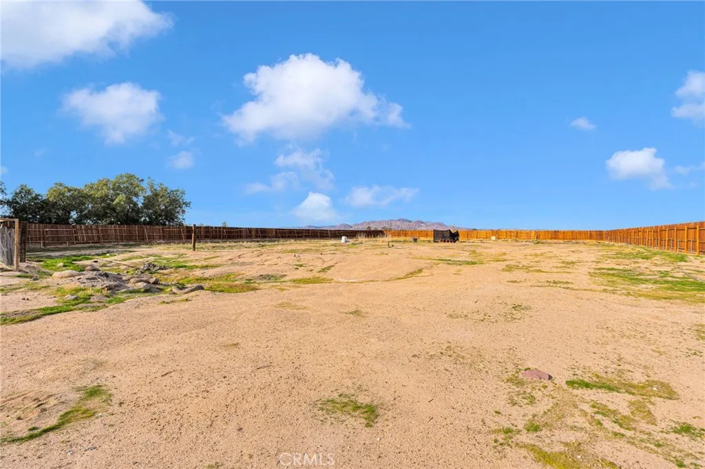 Additional image 48 of 41408 Dogwood Street, Newberry Springs, CA 92365