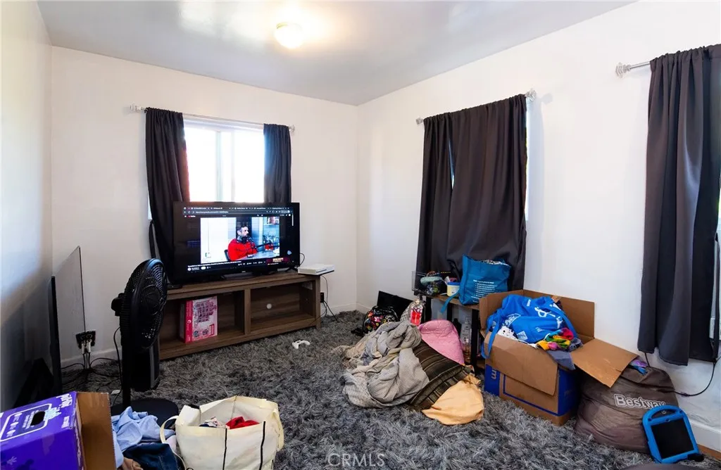 Additional image 92 of 10520 Ruthelen, Los Angeles, CA 90047