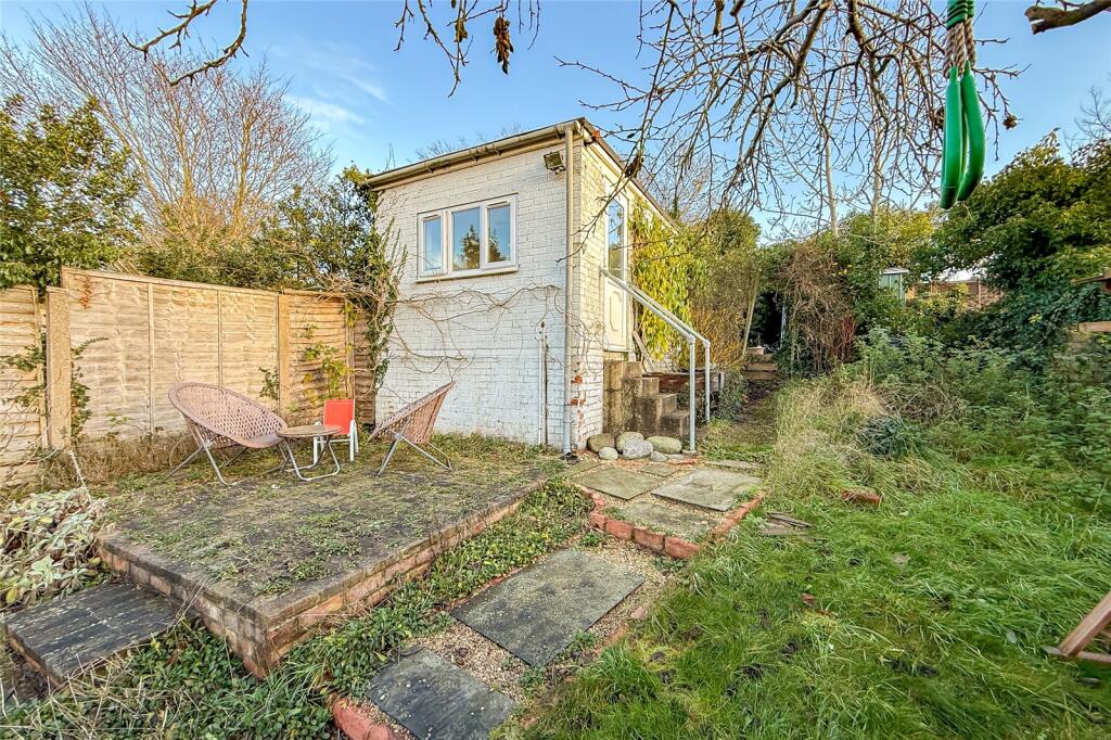 Additional image 10 of White Hedge Drive, St. Albans, Hertfordshire, AL3