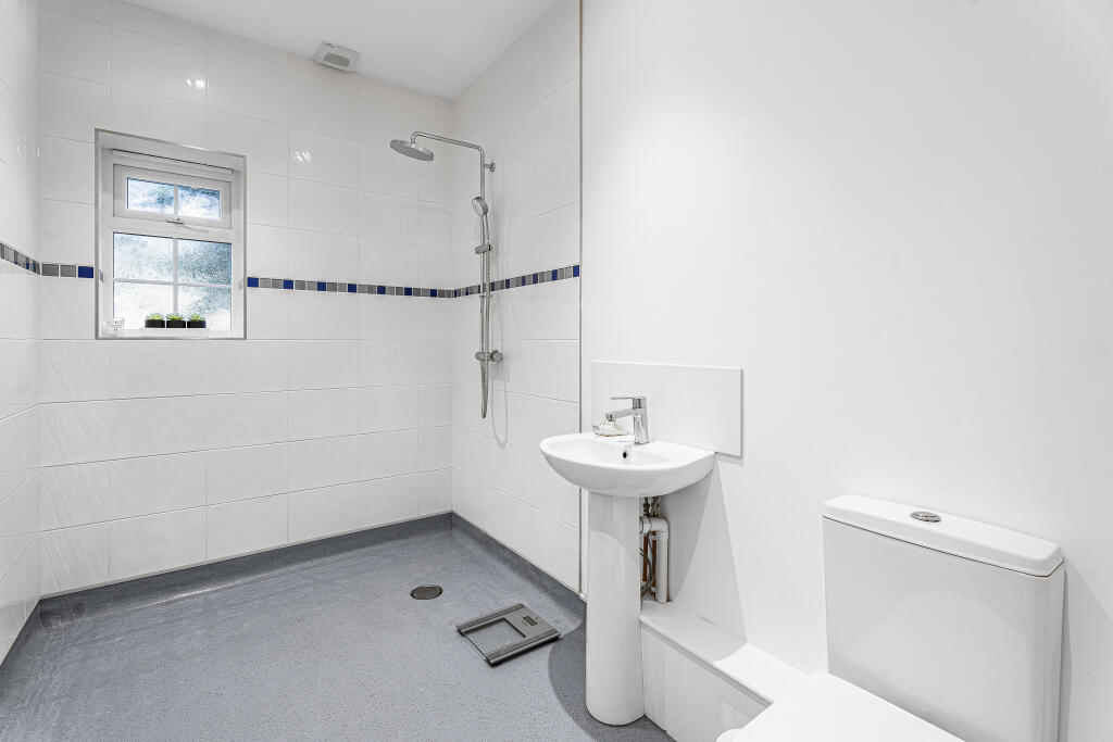 Additional image 26 of Hertford Road, Digswell, Welwyn, AL6