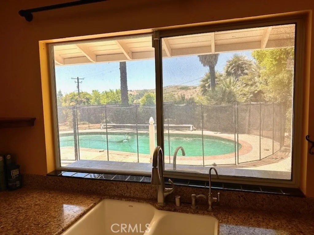 Additional image 9 of 215 Hilltop Dr, Paso Robles, CA 93446