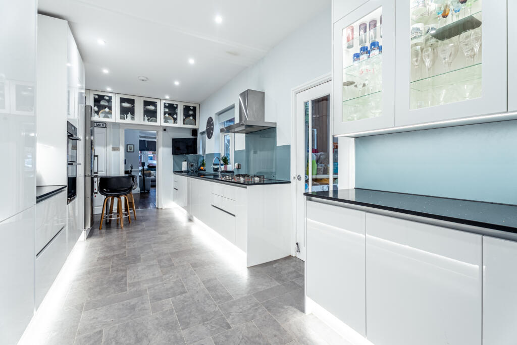 Additional image 2 of Cornwall Road, Harpenden, Hertfordshire, AL5