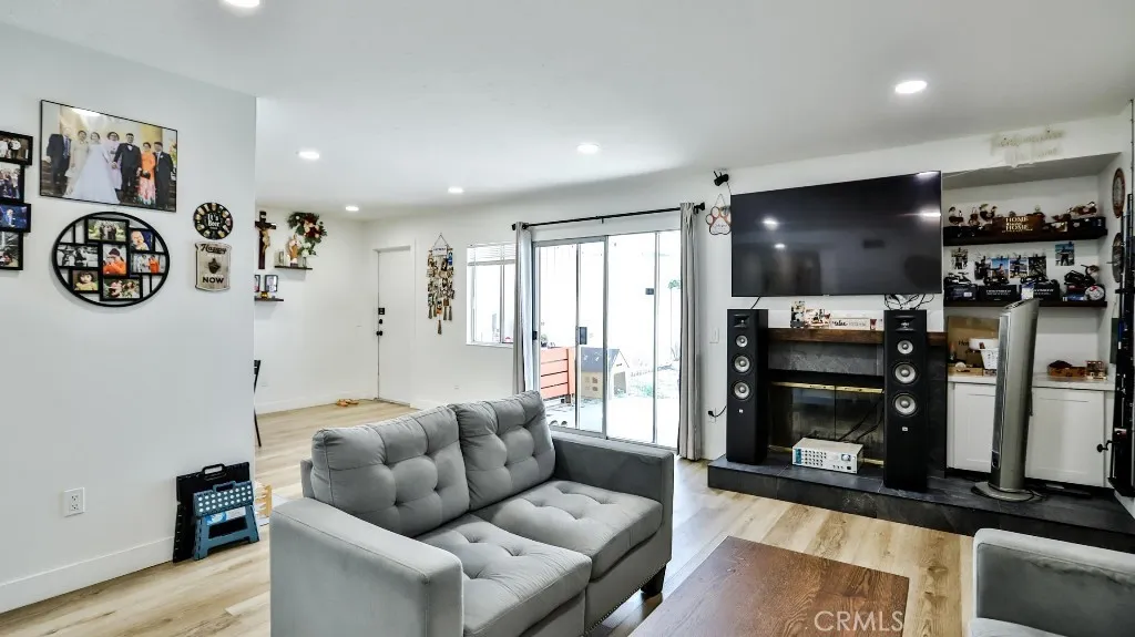 Additional image 19 of 1078 Border Avenue, Corona, CA 92882