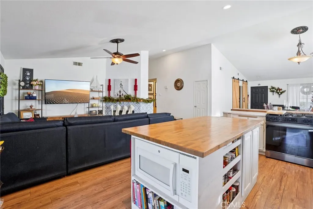 Additional image 10 of 44731 Ravencrest Ln, Lancaster, CA 93536