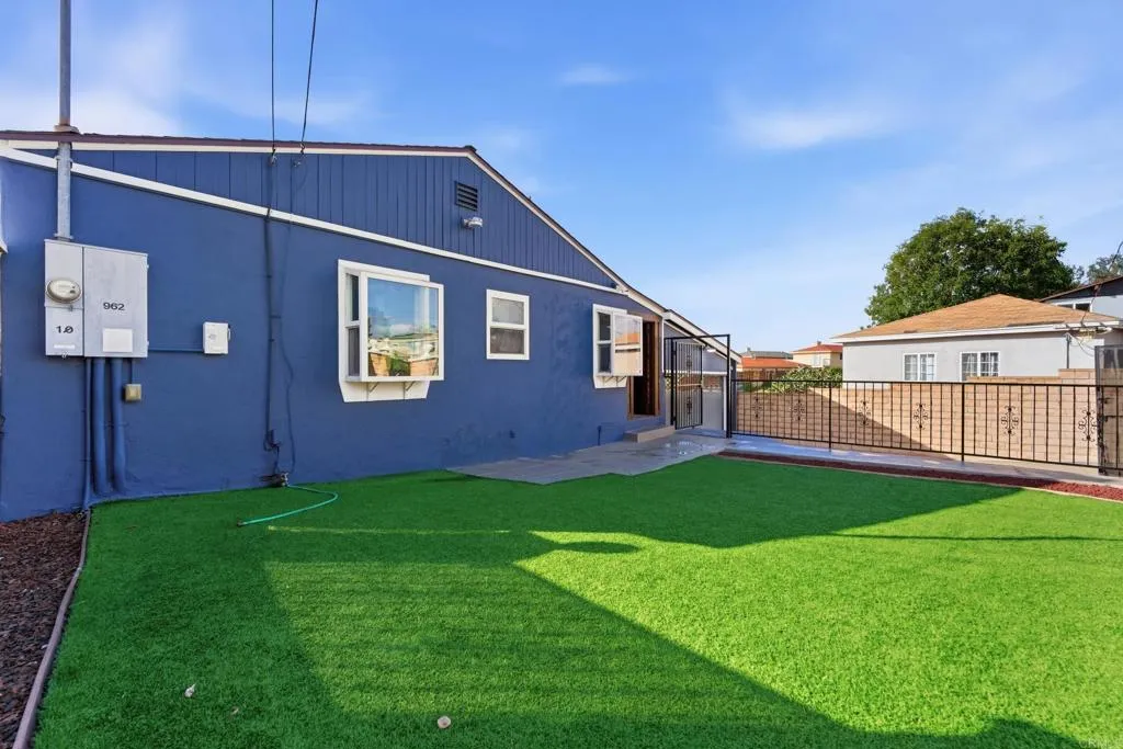 Additional image 101 of 962 Hanover Street, San Diego, CA 92114