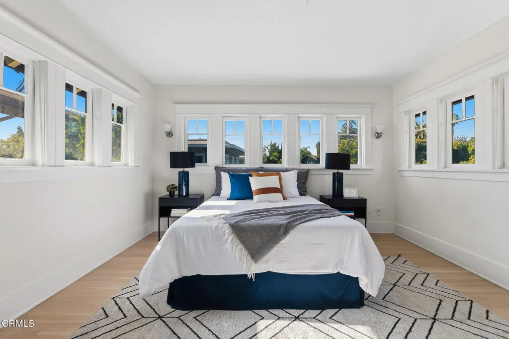 Additional image 123 of 111 S Wilton Place, Los Angeles, CA 90004