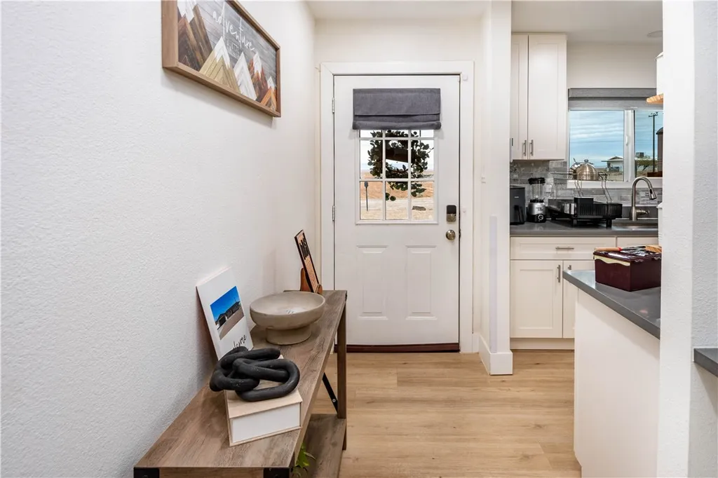 Additional image 4 of 1160 Barbara Ave, Thermal, CA 92274