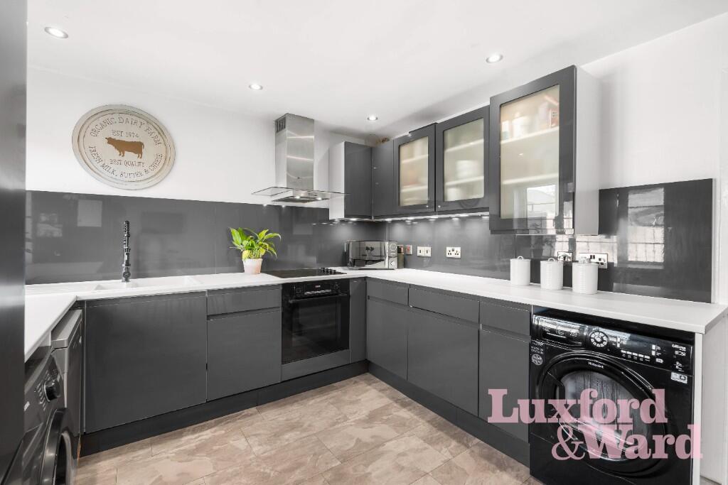 Additional image 5 of Golden Dell, Welwyn Garden City, Hertfordshire, AL7