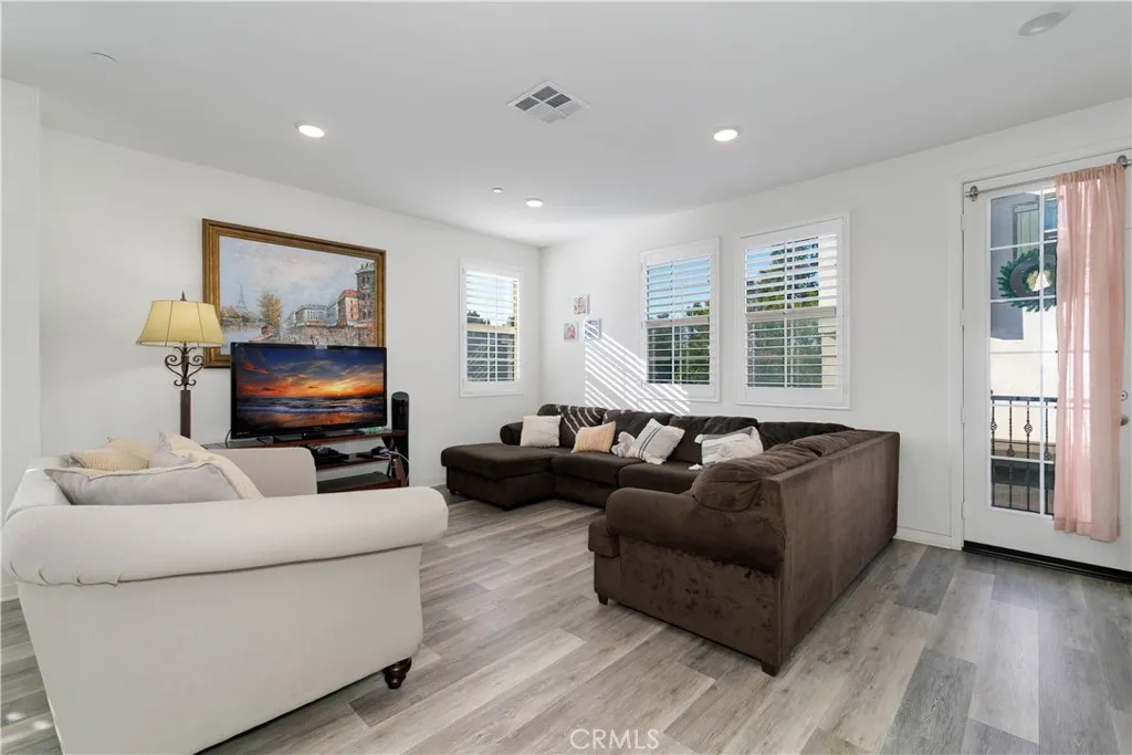 Additional image 27 of 582 S Harbor Blvd, Santa Ana, CA 92704