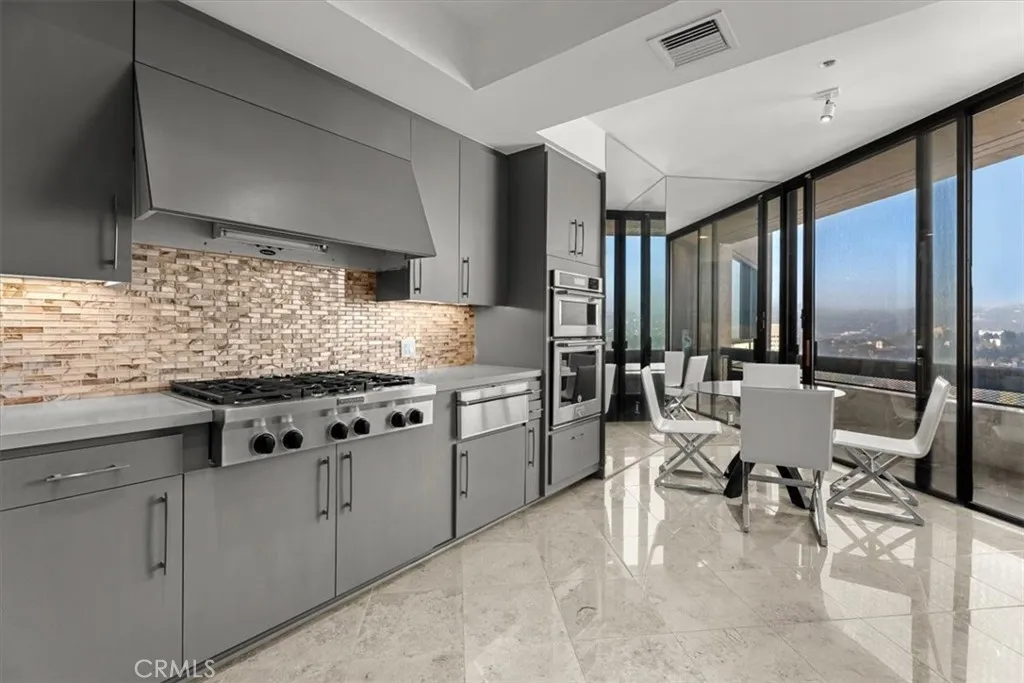 Additional image 6 of 10430 Wilshire Boulevard Unit 1903, Los Angeles, CA 90024