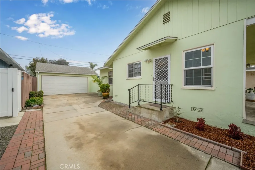 Additional image 9 of 3022 Heather Rd, Long Beach, CA 90808