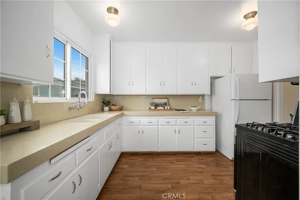 Additional image 82 of 3022 Heather Rd, Long Beach, CA 90808