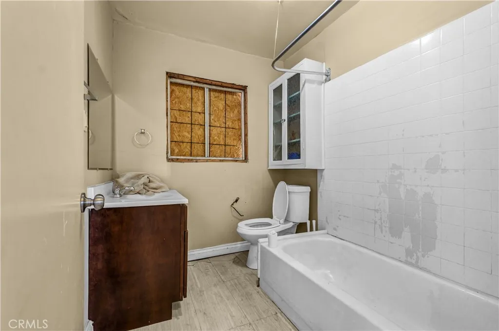 Additional image 47 of 4 La Venezia Court, Altadena, CA 91001