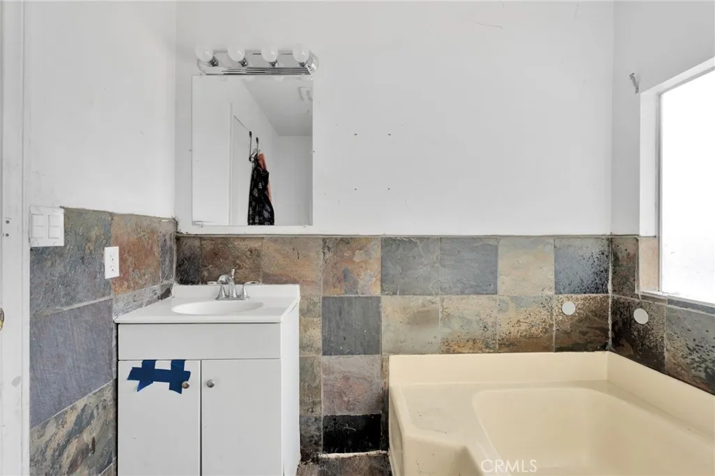 Additional image 30 of 41408 Dogwood Street, Newberry Springs, CA 92365