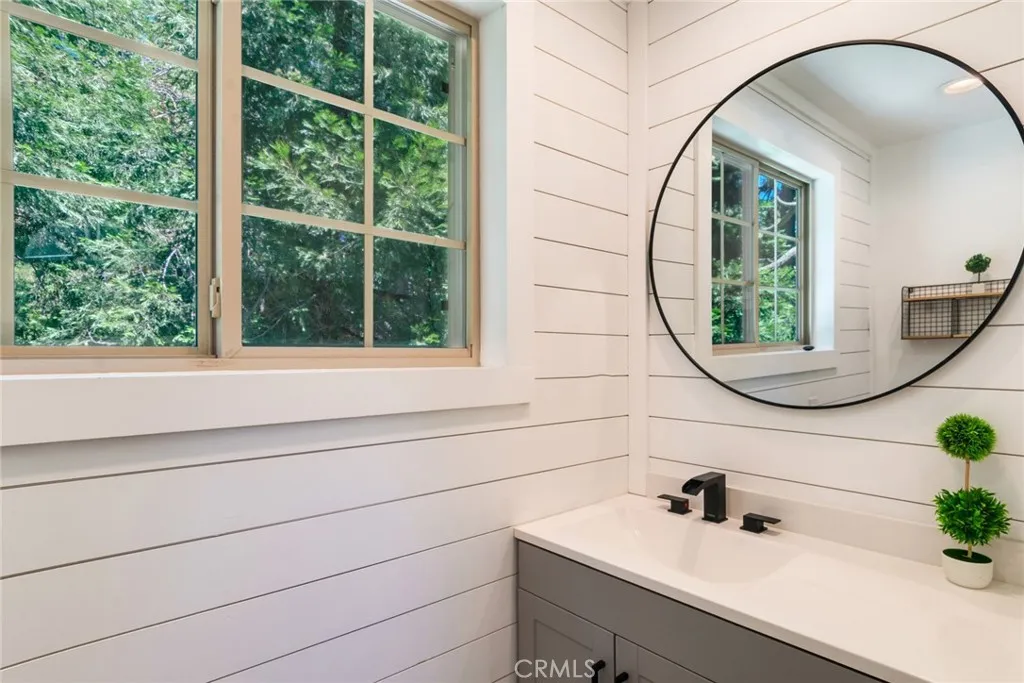 Additional image 59 of 901 Ca-173, Lake Arrowhead, CA 92352