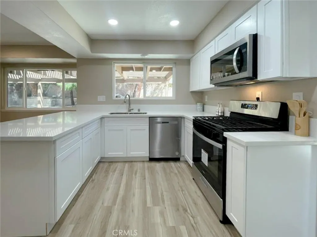 Additional image 7 of 43856 Windsor Place, Lancaster, CA 93536