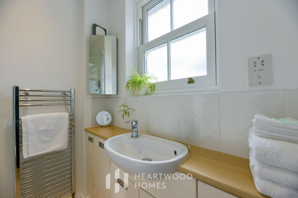 Additional image 17 of Tollgate Road, Colney Heath, St. Albans, AL4 0PY