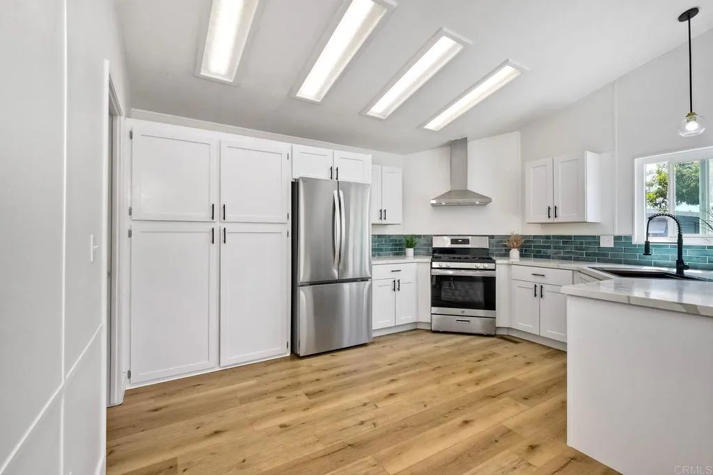 Additional image 6 of 3466 Don Lorenzo Dr, Carlsbad, CA 92010