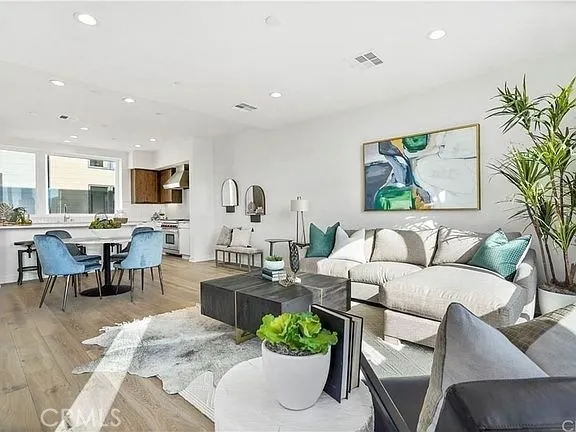 Additional image 43 of 1056 N Joels Place, Los Angeles, CA 90012