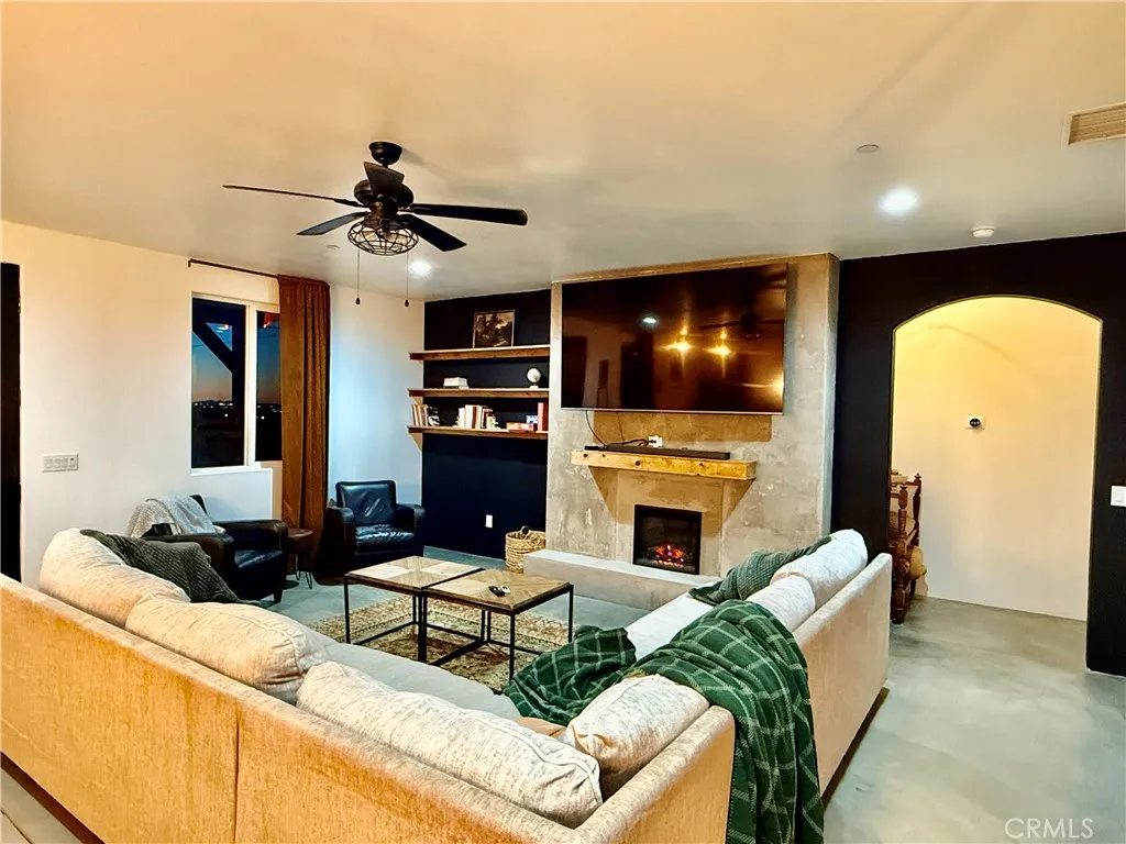 Additional image 9 of 10773 Mills Road, Apple Valley, CA 92308