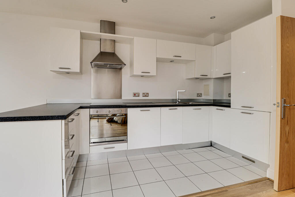 Additional image 12 of The Uplands, Bricket Wood, St. Albans, AL2