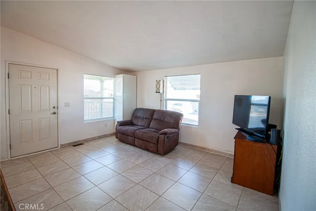 Additional image 7 of 4444 E Avenue R, Palmdale, CA 93552