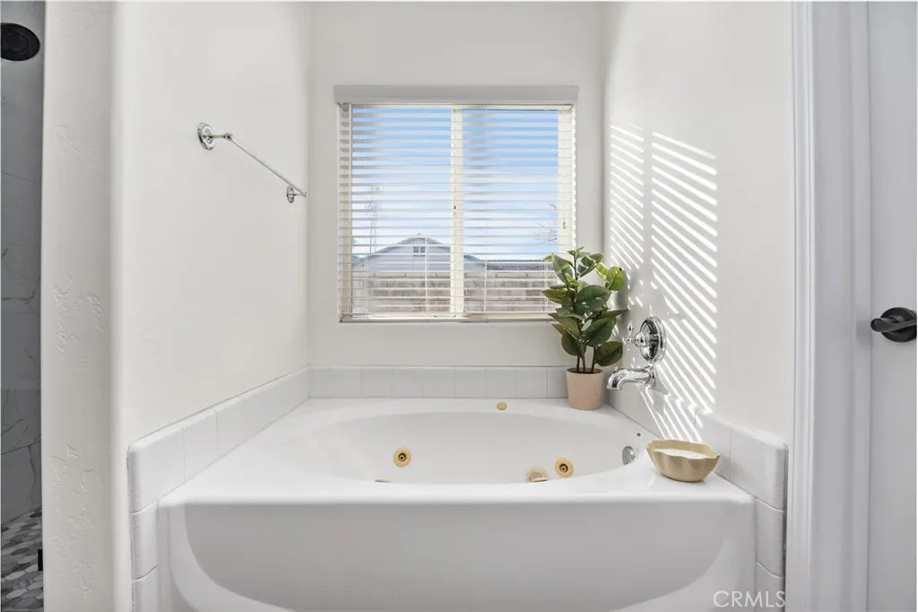 Additional image 112 of 11515 Regarse Dr, Bakersfield, CA 93311