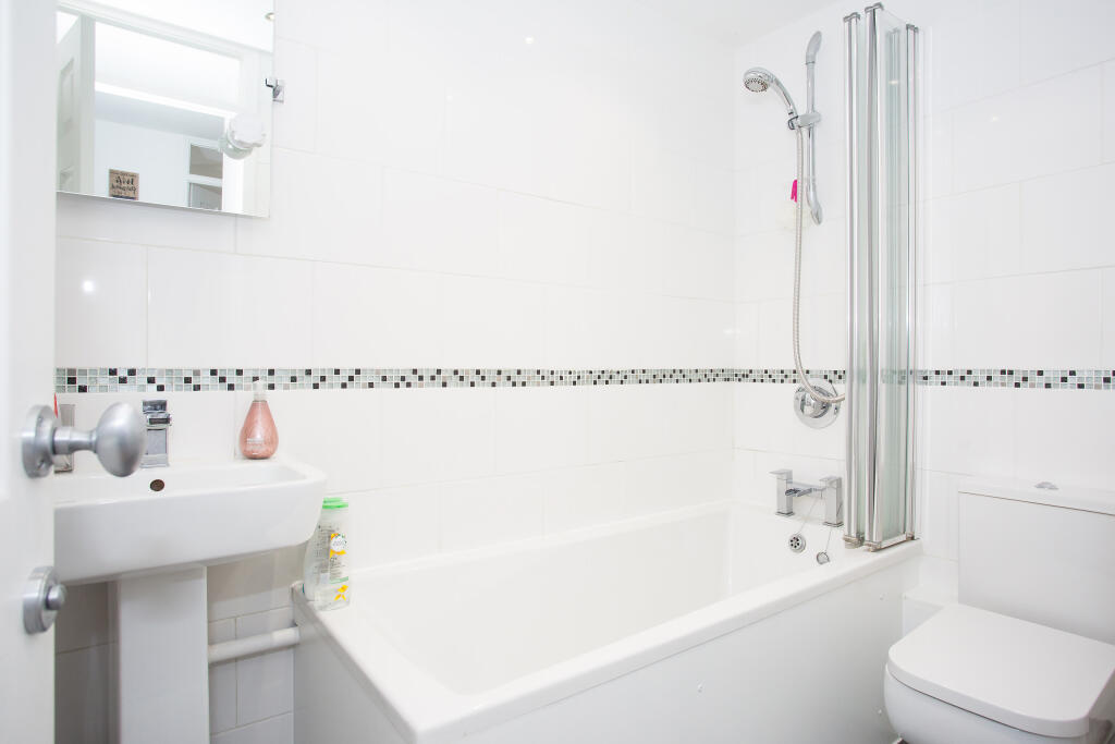 Additional image 6 of Meadow Close, London Colney, St Albans, Herts, AL2