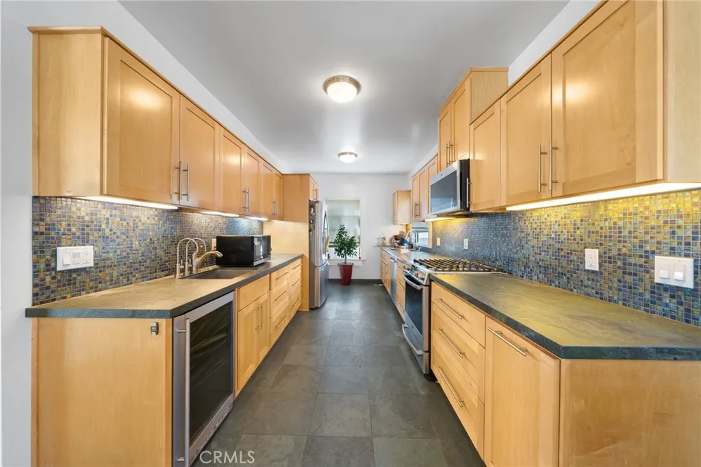 Additional image 13 of 2251 Cambridge St, Los Angeles, CA 90006