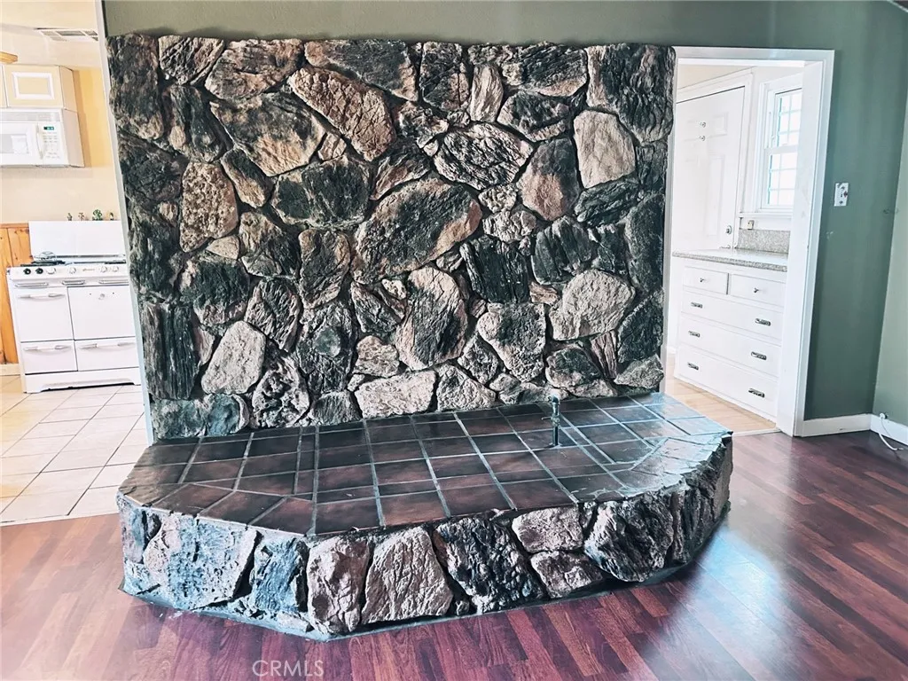 Additional image 7 of 1065 N San Gorgonio Ave, Banning, CA 92220