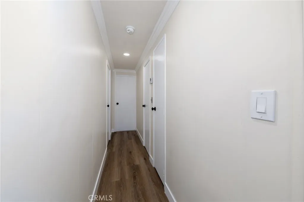 Additional image 53 of 65 Round table Unit 65, Riverside, CA 92507