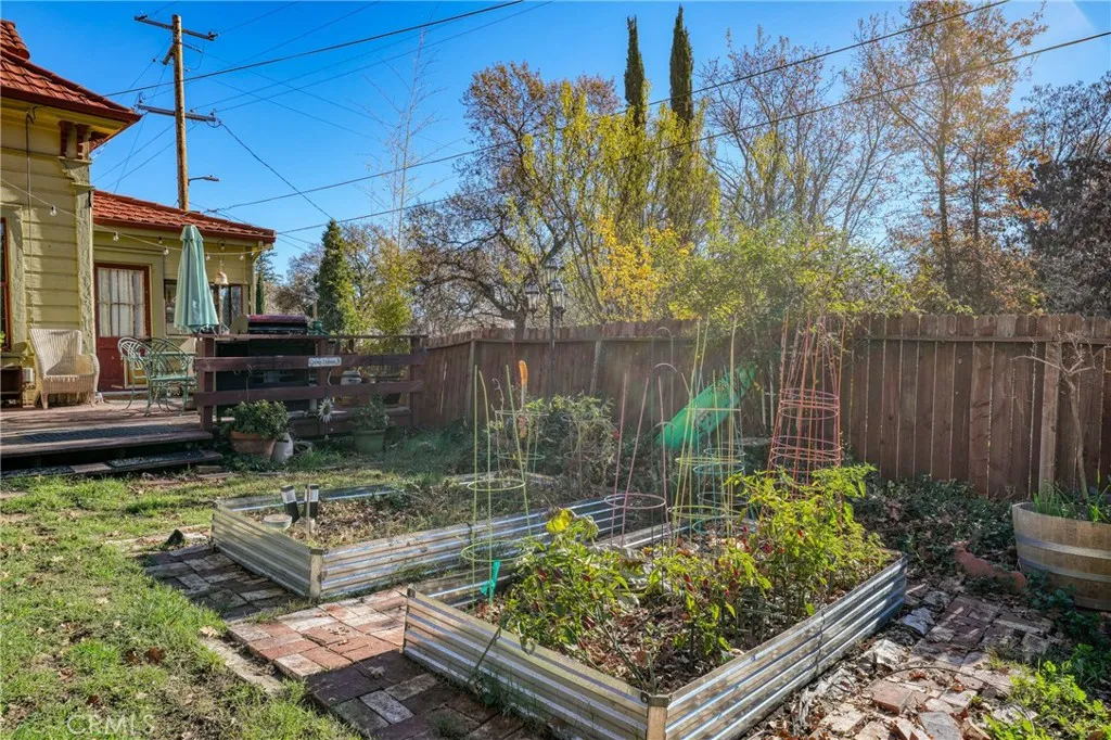 Additional image 87 of 225 N Tunis St, Lakeport, CA 95453