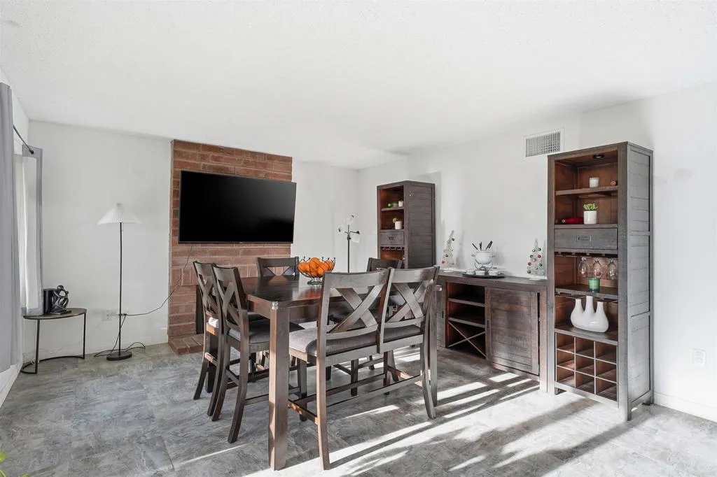 Additional image 50 of 2327 Amber Lane, Escondido, CA 92026