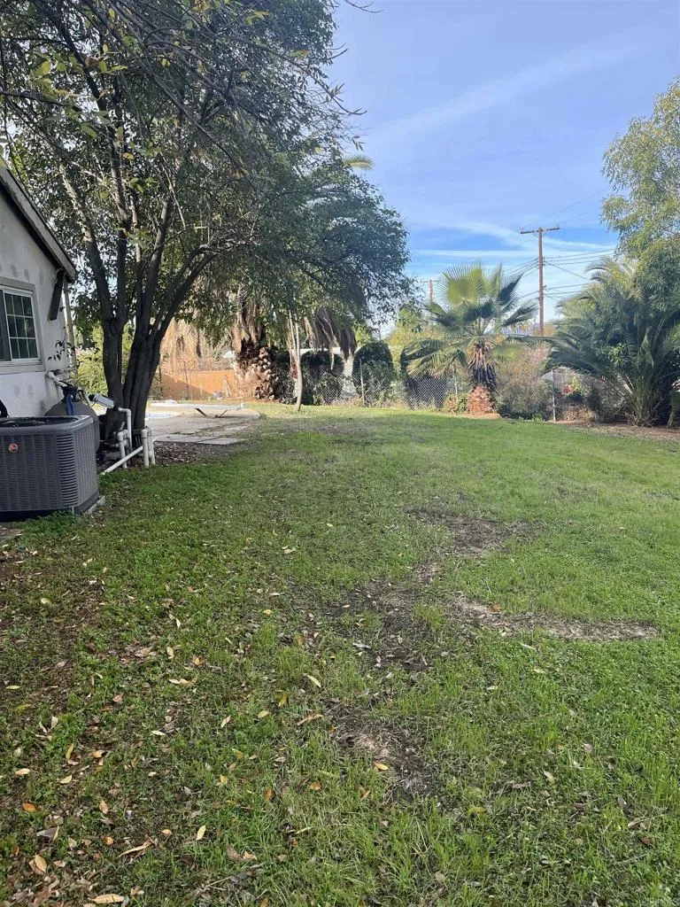 Additional image 71 of 329 E South Avenue, Redlands, CA 92373