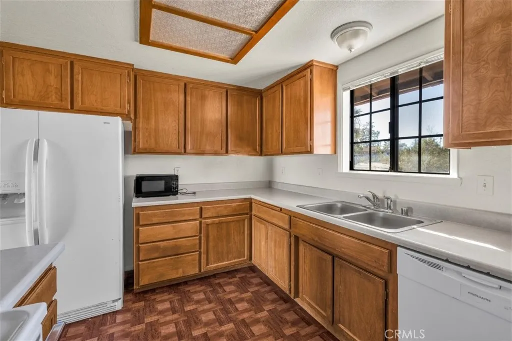 Additional image 58 of 5753 La Luna, 29 Palms, CA 92277