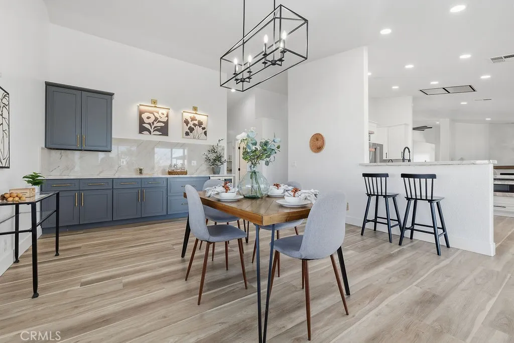 Additional image 96 of 18785 Sahale, Apple Valley, CA 92307