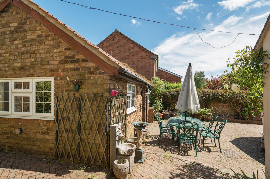 Additional image 15 of 28 High Street, St. Albans, AL2