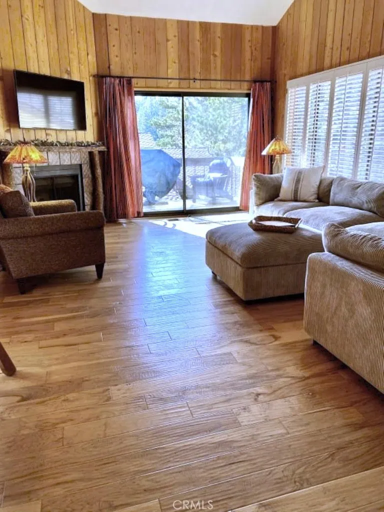 Additional image 41 of 27657 Peninsula Drive Unit 106, Lake Arrowhead, CA 92352