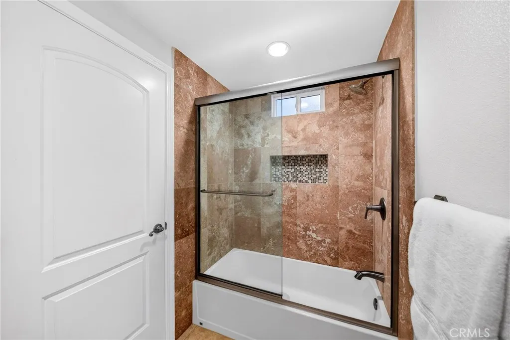 Additional image 63 of 2393 Via Mariposa W Unit 2B, Laguna Woods, CA 92637