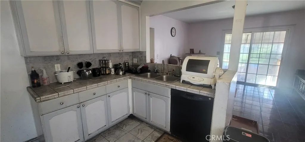 Additional image 15 of 2912 W 30th St, Los Angeles, CA 90018