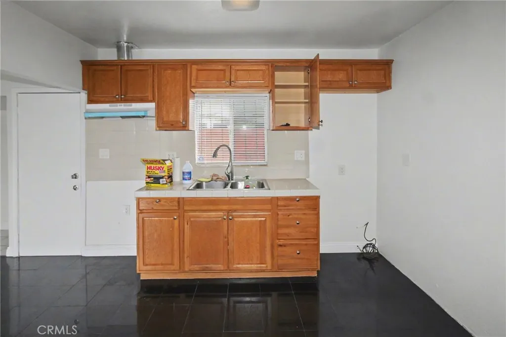 Additional image 9 of 3826 W 115th St, Hawthorne, CA 90250