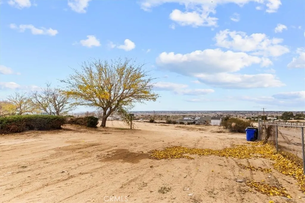Additional image 45 of 20575 Lupine Street, Apple Valley, CA 92308