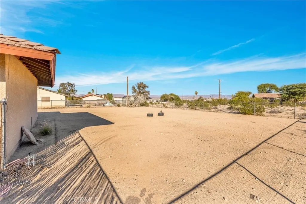 Additional image 77 of 5753 La Luna, 29 Palms, CA 92277