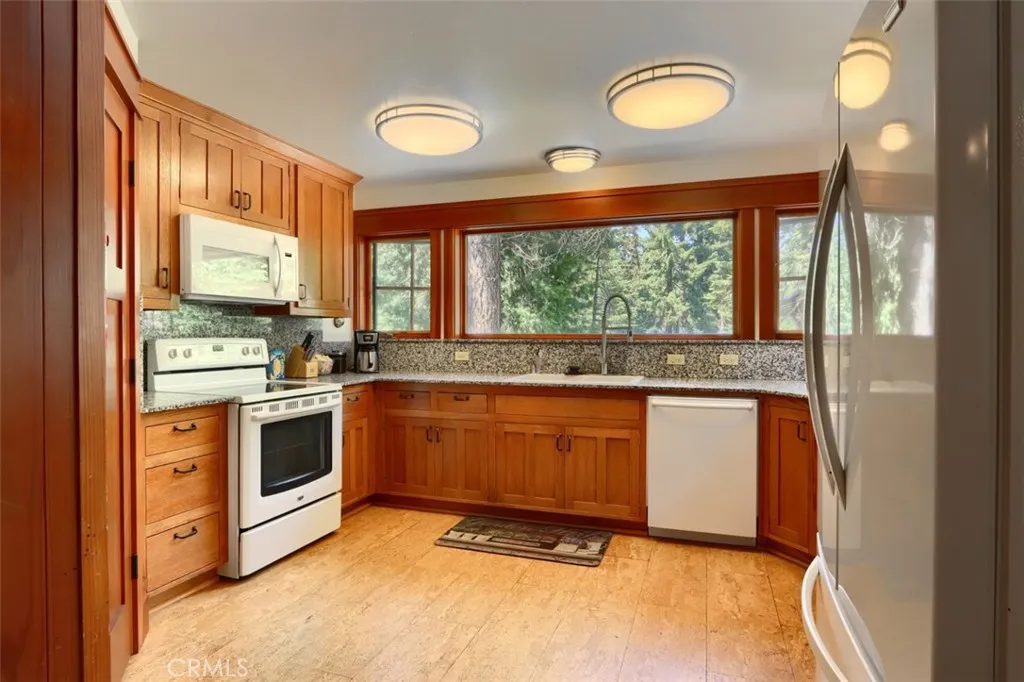 Additional image 17 of 7475 Henness Circle, Yosemite, CA 95389