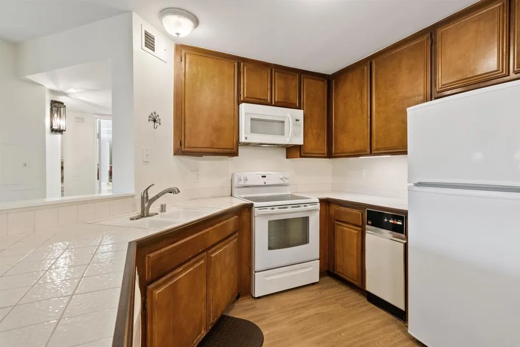 Additional image 12 of 17607 Pomerado Rd Unit 101, Rancho Bernardo (San Diego), CA 92128