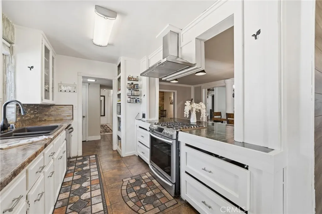 Additional image 10 of 550 Fermoore St, San Fernando, CA 91340