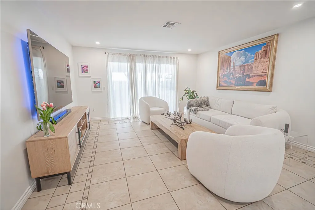 Additional image 59 of 15543 Dearborn, North Hills, CA 91343