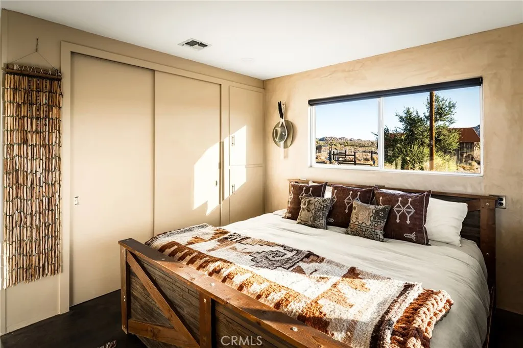 Additional image 102 of 2680 Vine Ave, Pioneertown, CA 92268