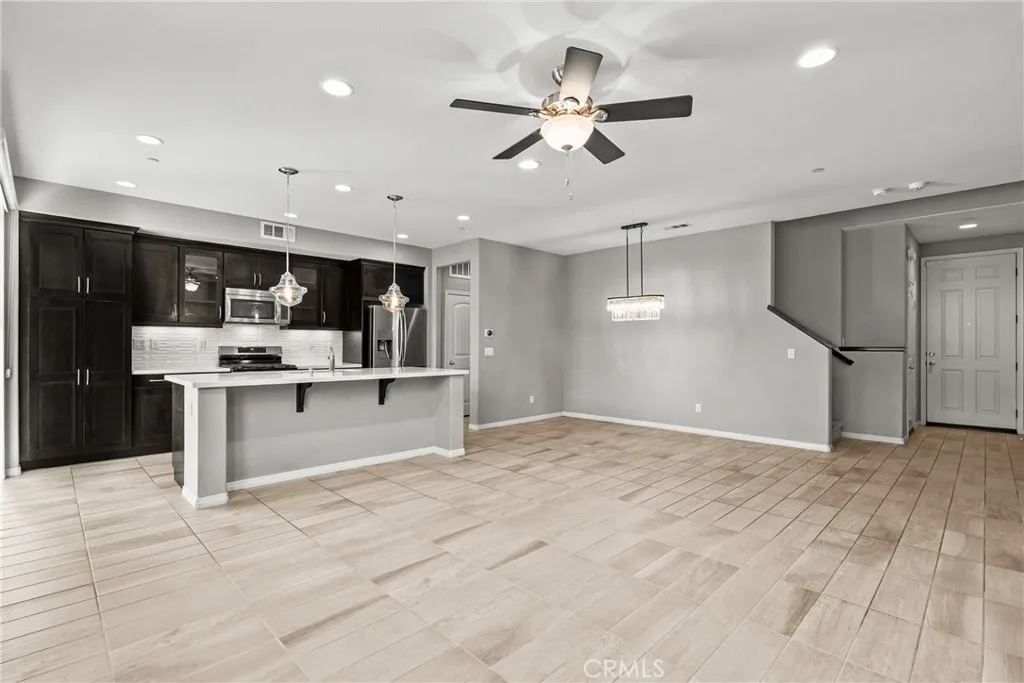 Additional image 9 of 22105 Barrington Way, Saugus, CA 91350