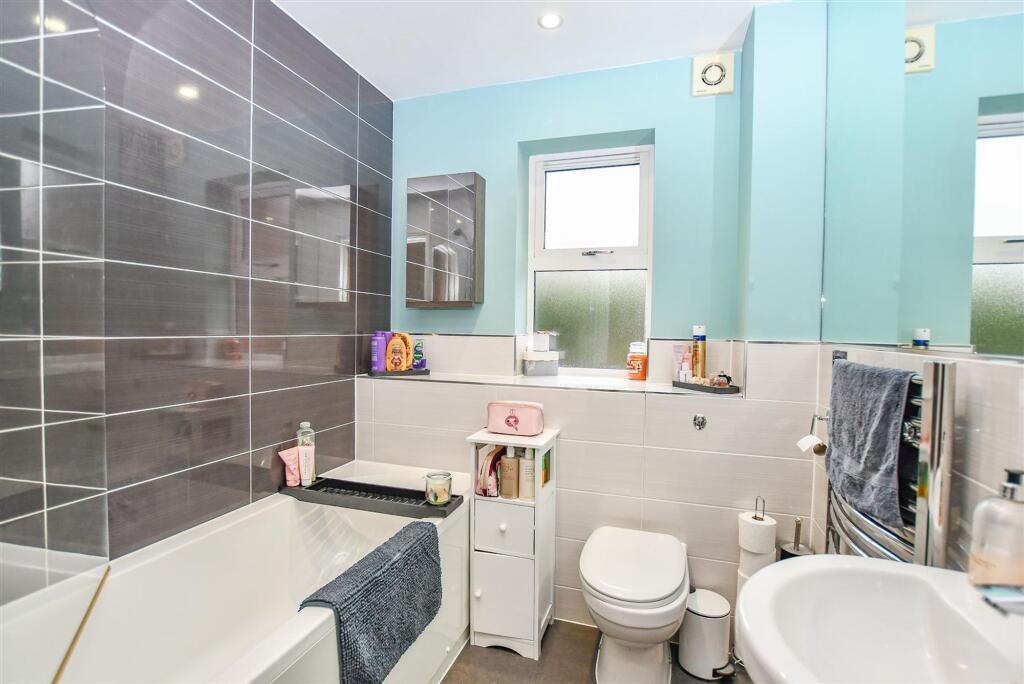 Additional image 8 of Alexander Road, London Colney, AL2